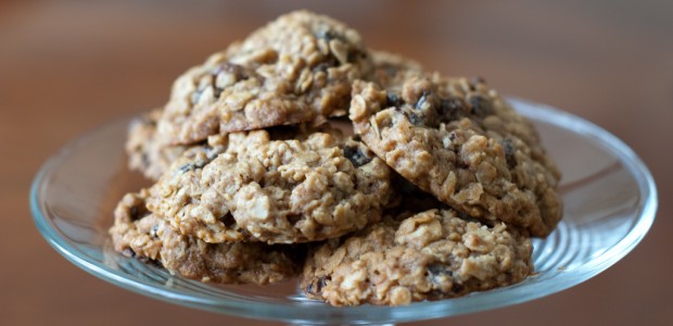 #htmlcaption_1419 Unbelievable Eggless Oatmeal Raisin Cookies
