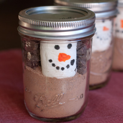 diy snowman jars hot chocolate